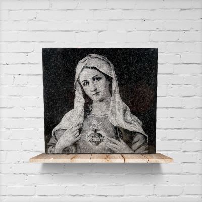 Engraved Virgin Mary Icon – Timeless Christian and Family Gift